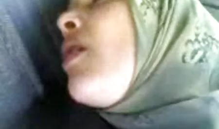 Tua vs muda porno hardcore bokep jilbab nyepong 2 Remaja kacau oleh orang tua