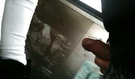 sensual jilbab bokep 2018 tato lesbian menikmati manis cinta