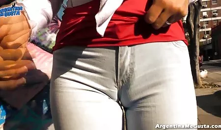 Wanita Gemuk bokep berhijab montok Desi Naik Kue