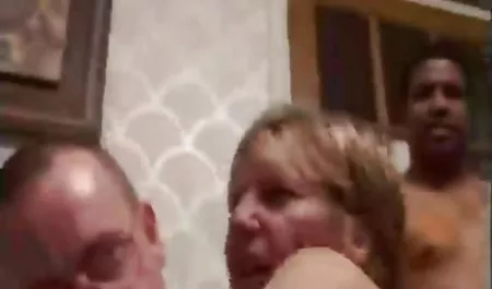 Tyler bokep jilbab ibu ibu Faith