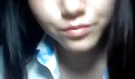 WANITA GEMUK bokep jilbab 3gp DESI ROSE MENGGODA DAN GRINDING DI KURSI