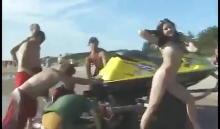 Jessica S. bokep hijab pramuka pertama fetish kaki