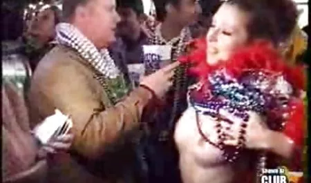 Dia Payudara besar ramon84 jilbab terlihat menakjubkan saat ia rides cock